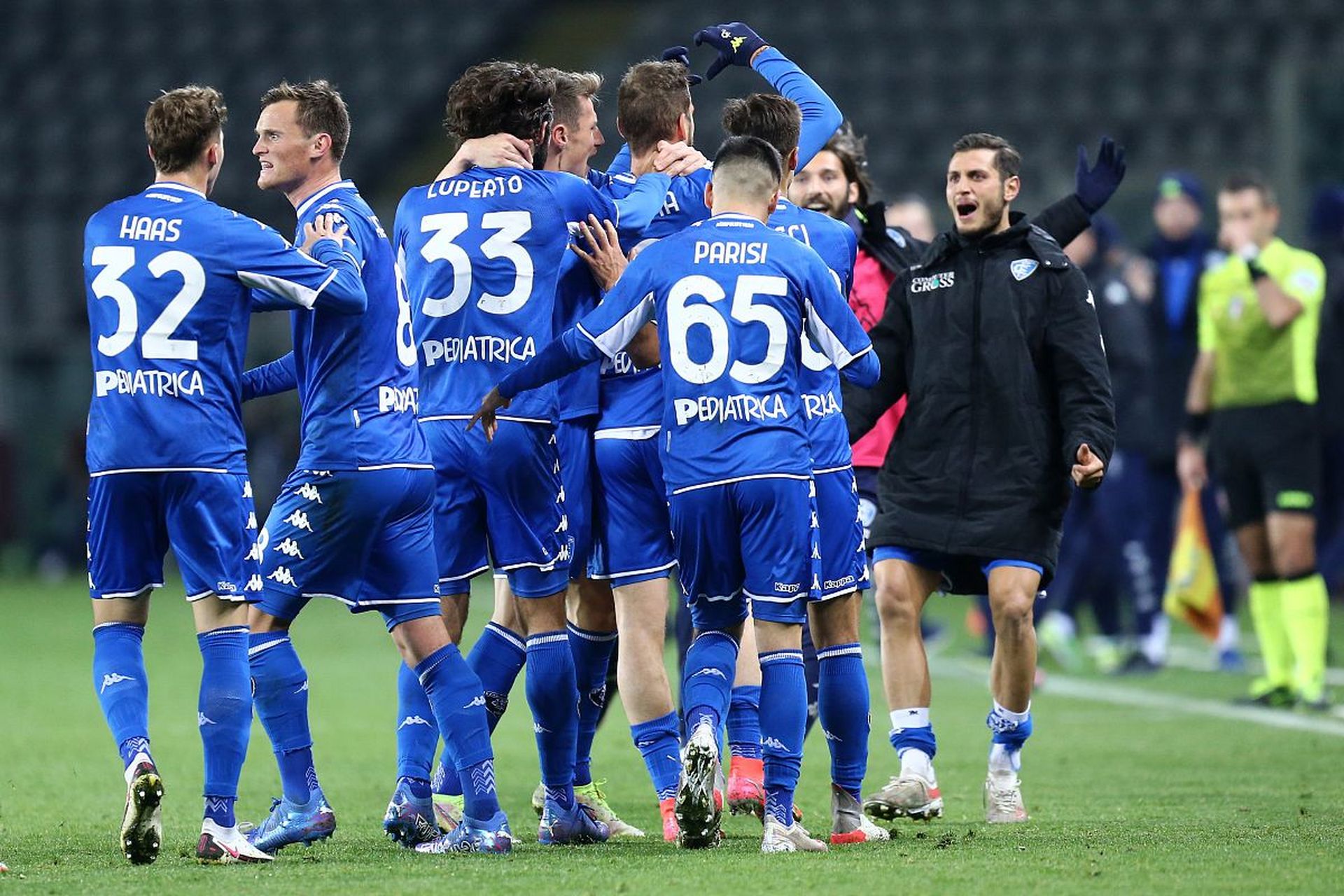 威胁球的创 威胁球的创